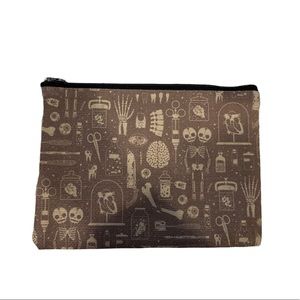 NWOT Gothic Skull Zipper Pouch